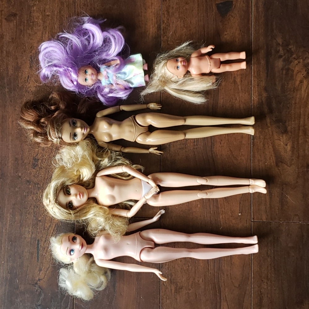 Doll lot